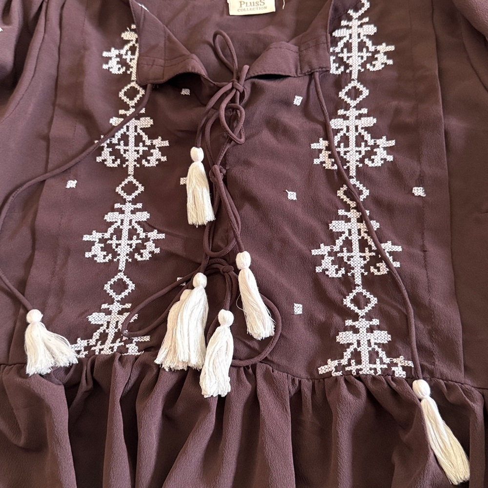 PlusS Collection | Embroidered Boho Top - Picture 6 of 7
